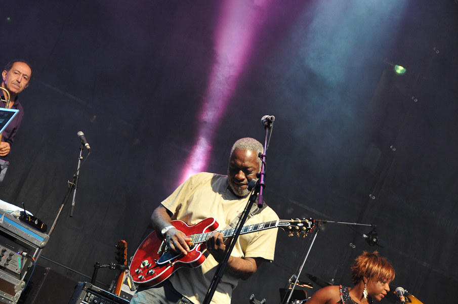 Fete de la Musique Evry 2009 - Kassav 398.jpg